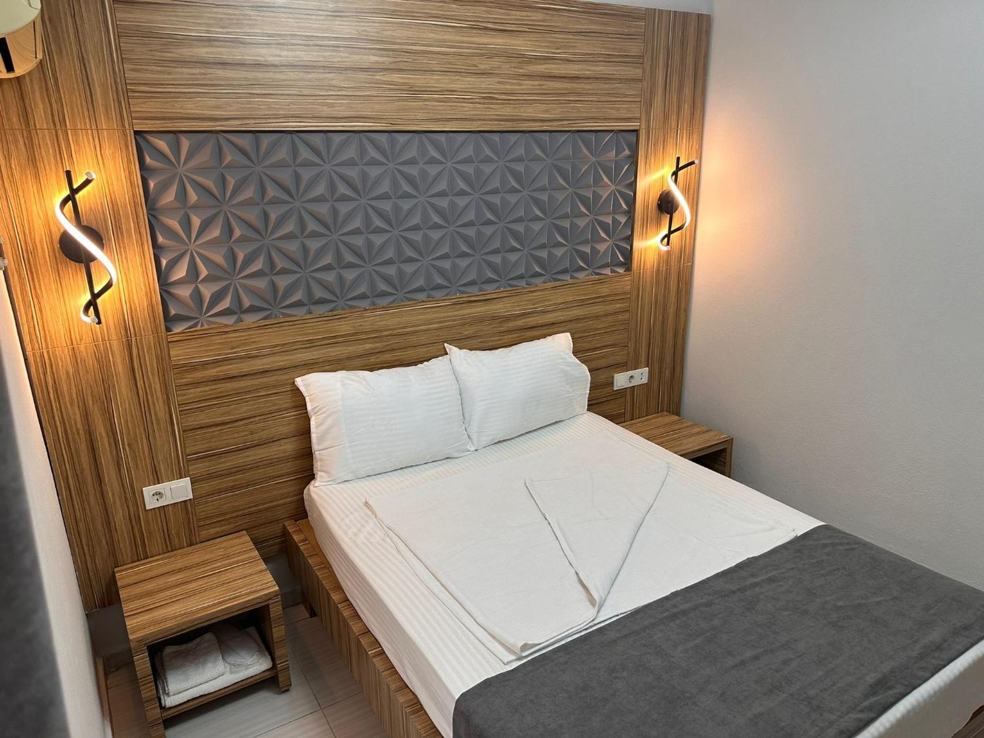 Royal Ezel Hotel Antalya Exterior photo